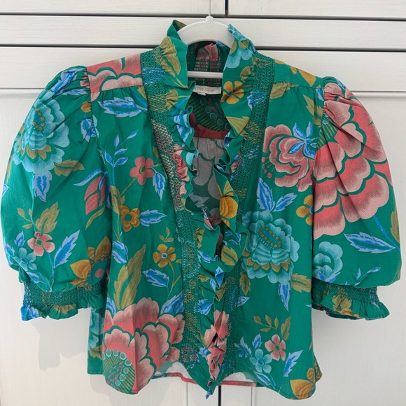 Love The Label Zuri Green Floral Smocked Ruffle Button Down Top Women's Size M - Picture 3 of 8